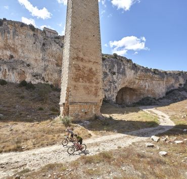 Pilar del puente del ferrocarril 